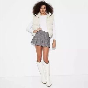 Wild Fable White Puffer Vest Size XXL Winter Fall Spring Layers